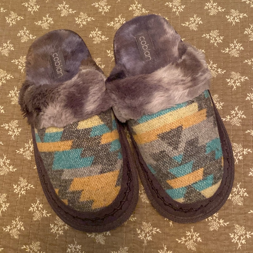 Cobian slippers